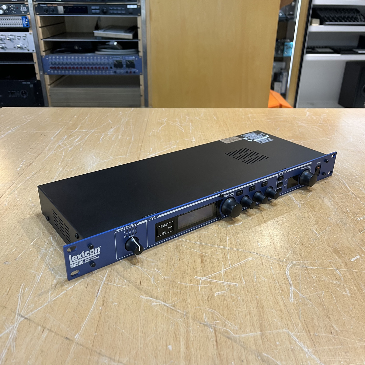 MX300