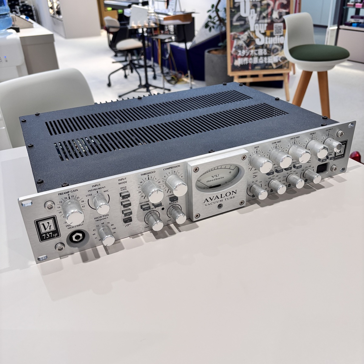 VT-737 SP SILVER
