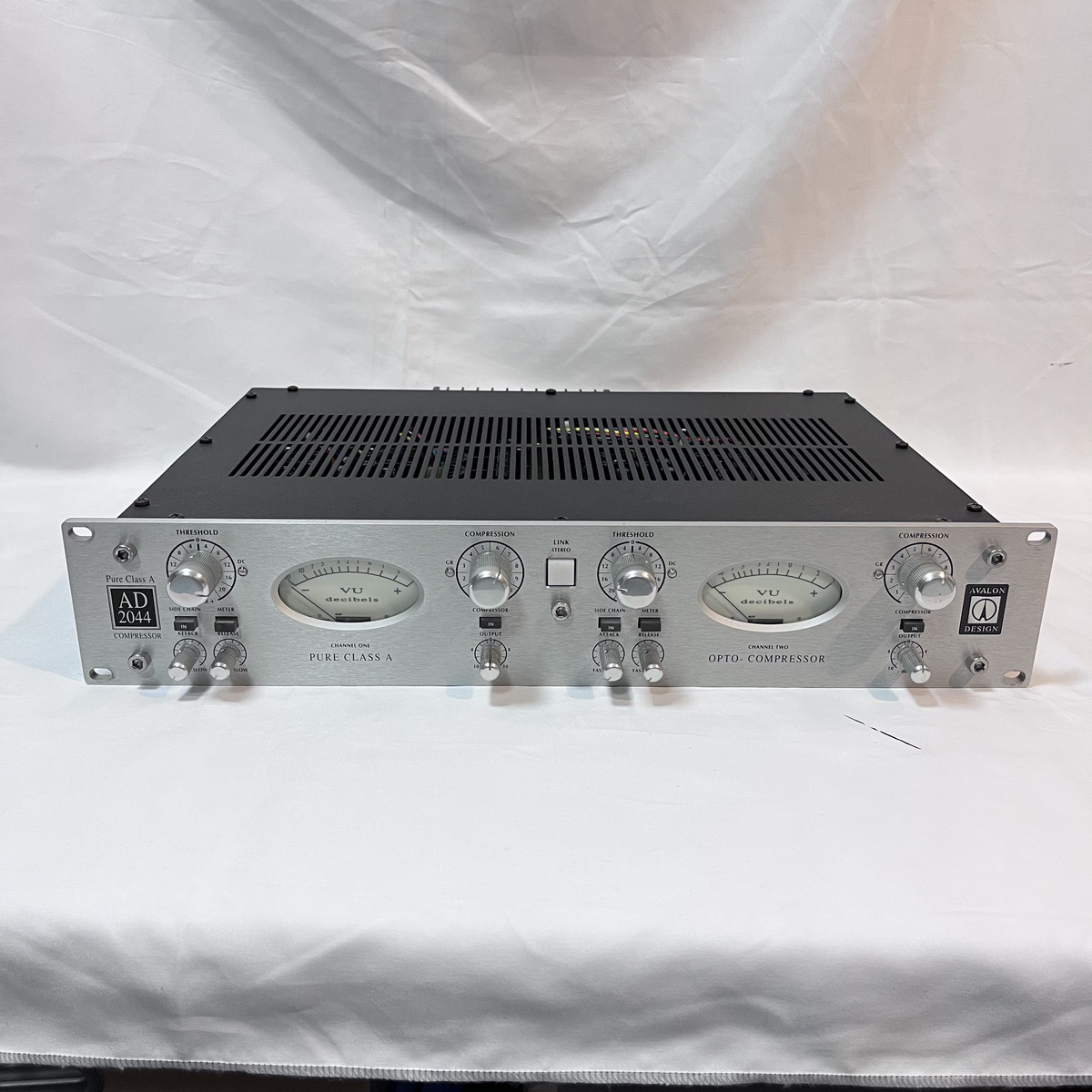 AD2044