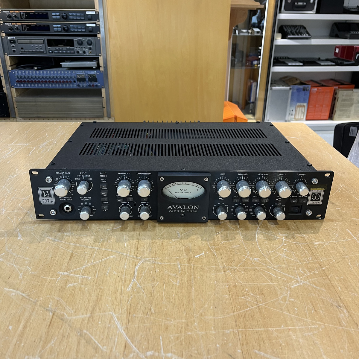 VT-737 SP BLACK