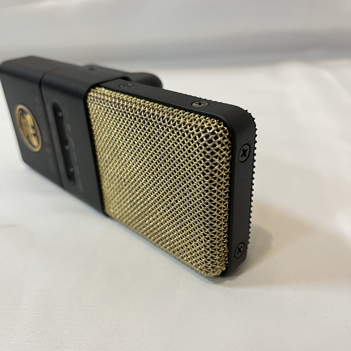 e100