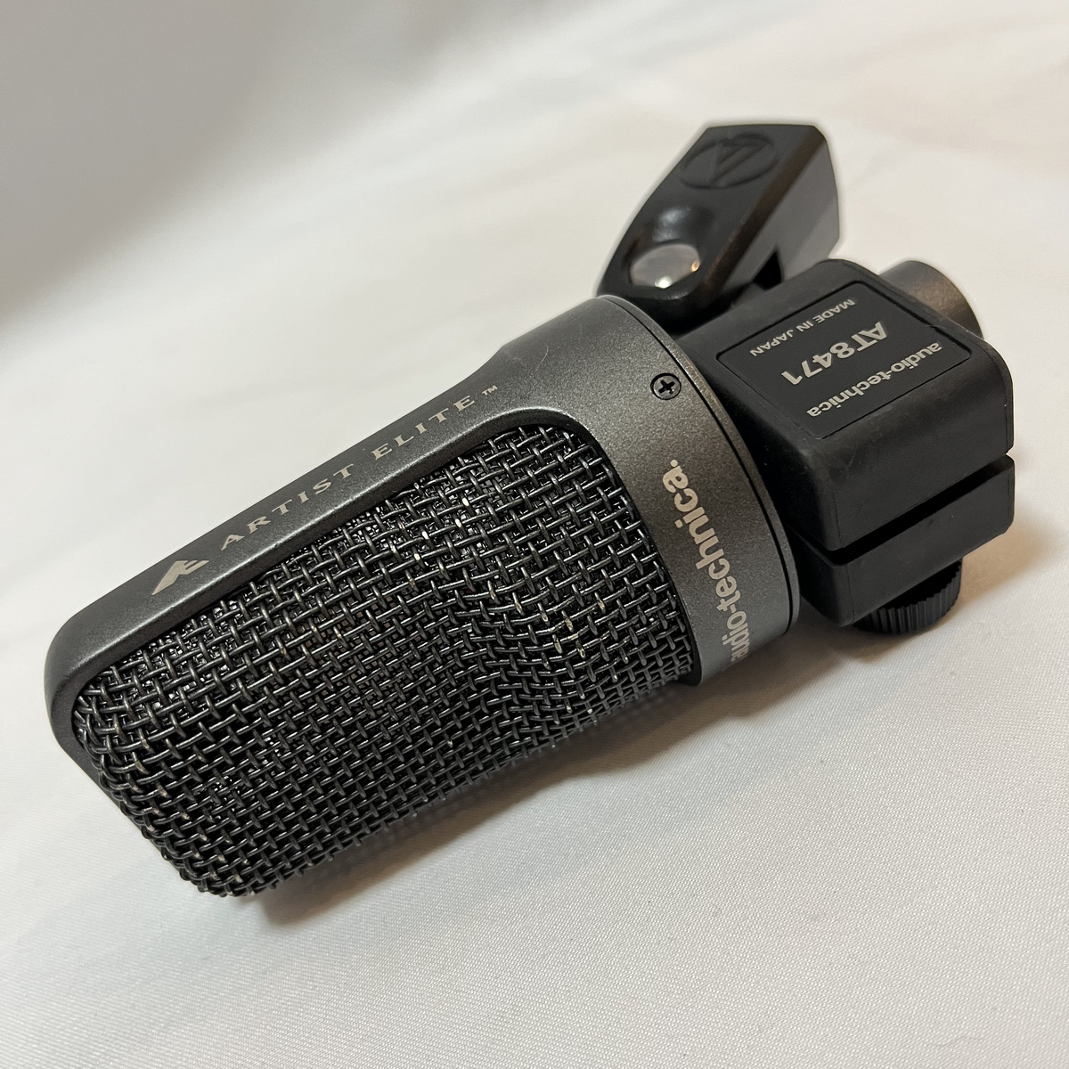 AE3000