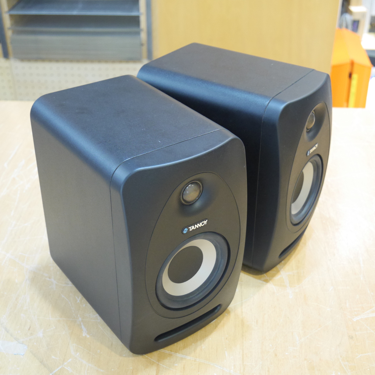 Reveal 402 (pair)
