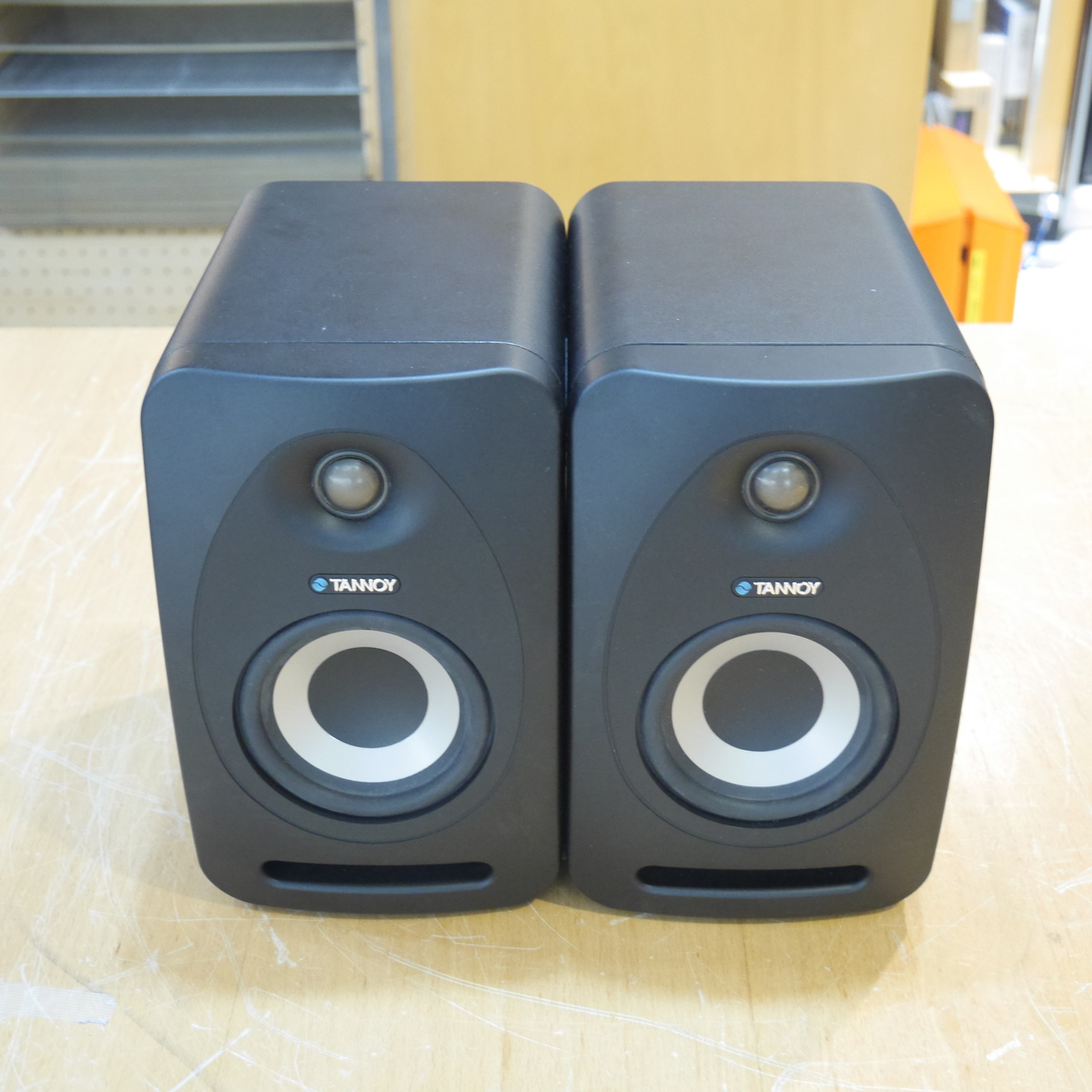 Reveal 402 (pair)