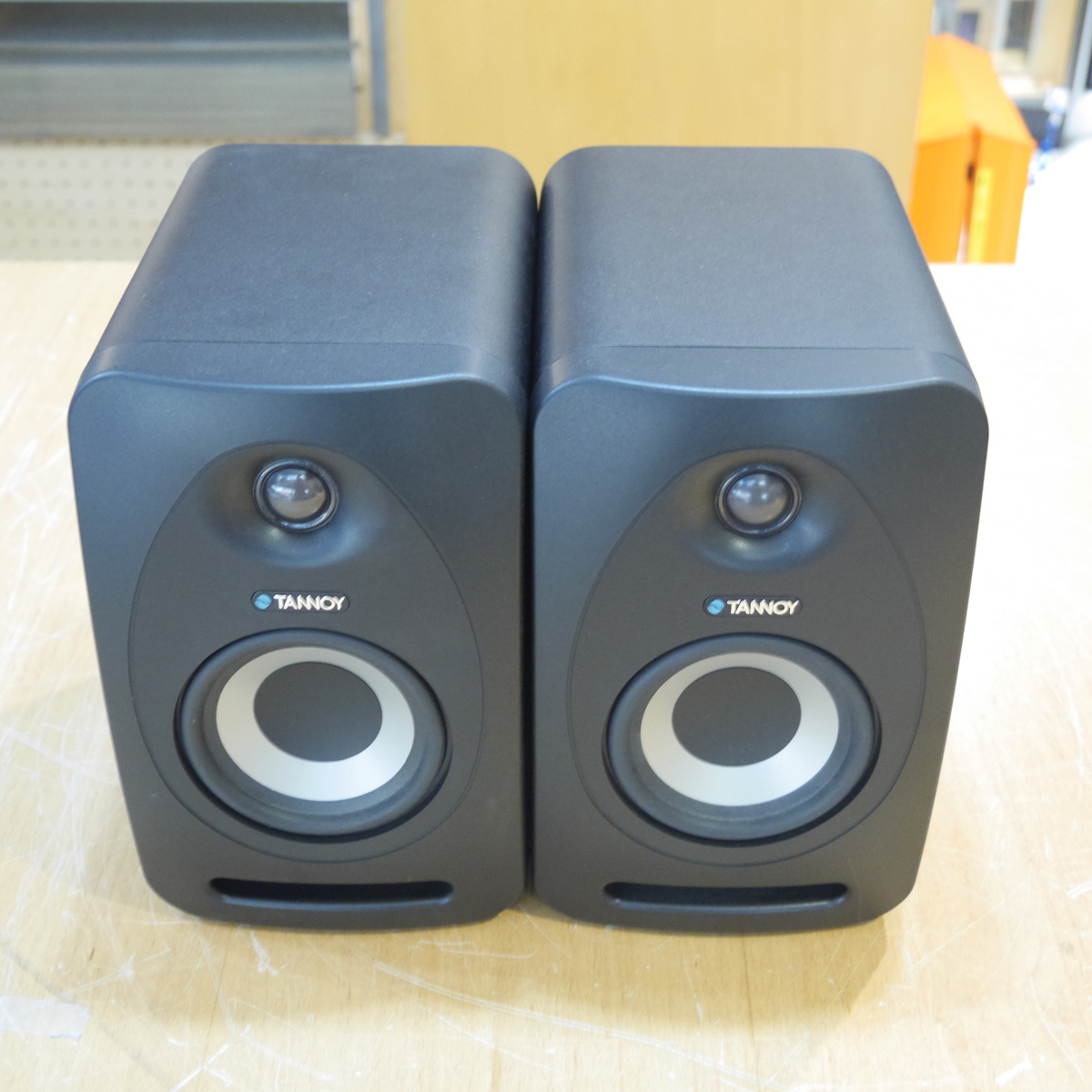 Reveal 402 (pair)