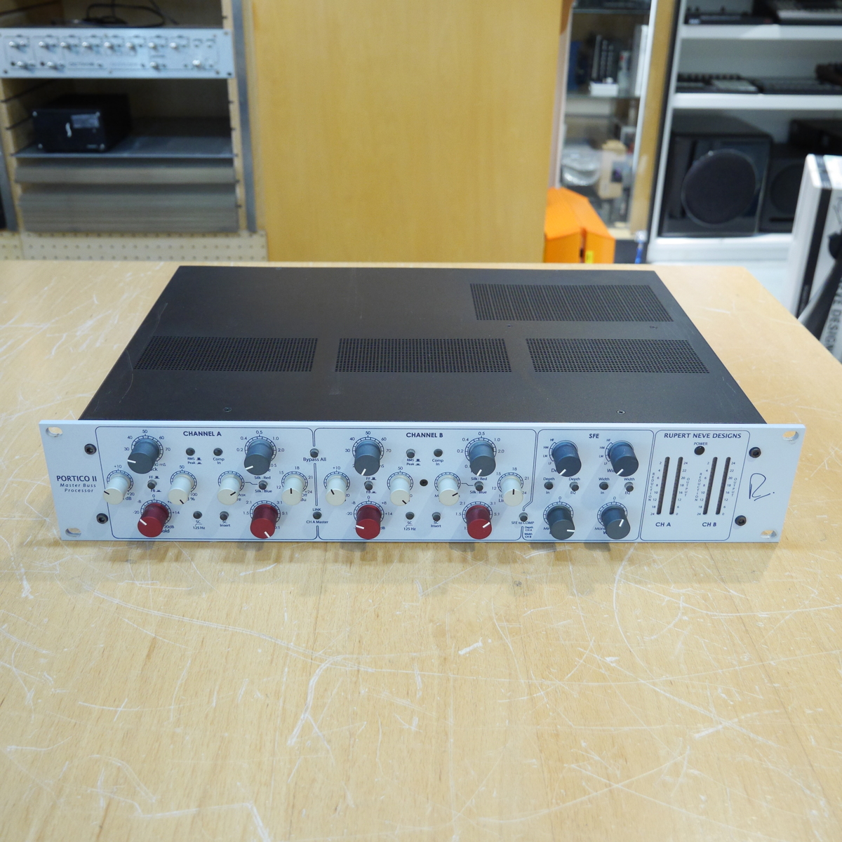 Portico II Master Buss Processor