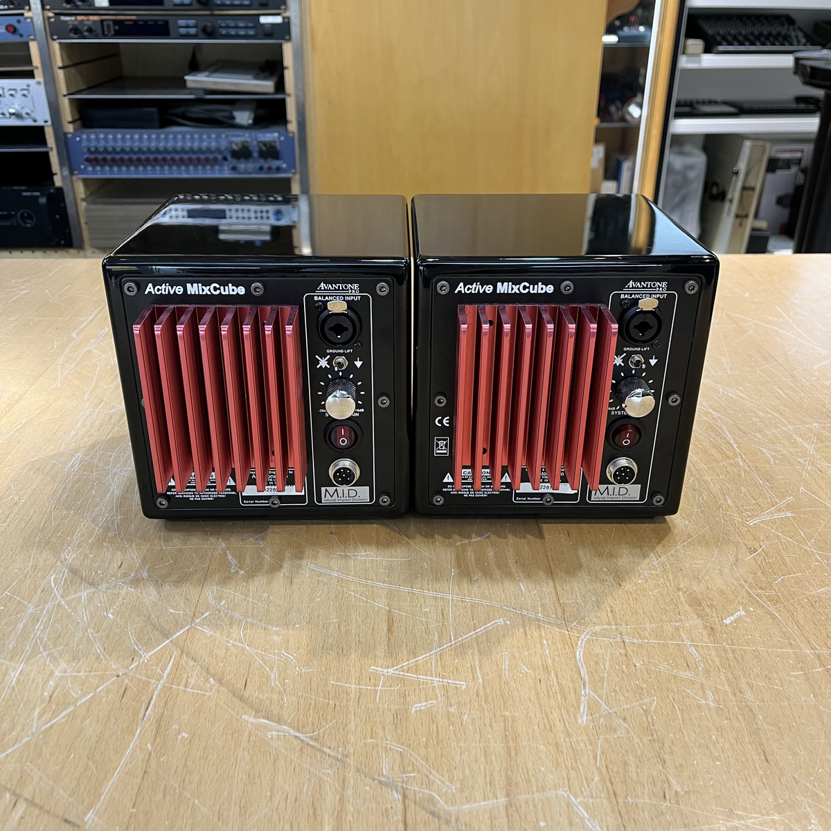 Avantone(アヴァントーン) Active Mixcubes Black (PAIR) | Rock oN