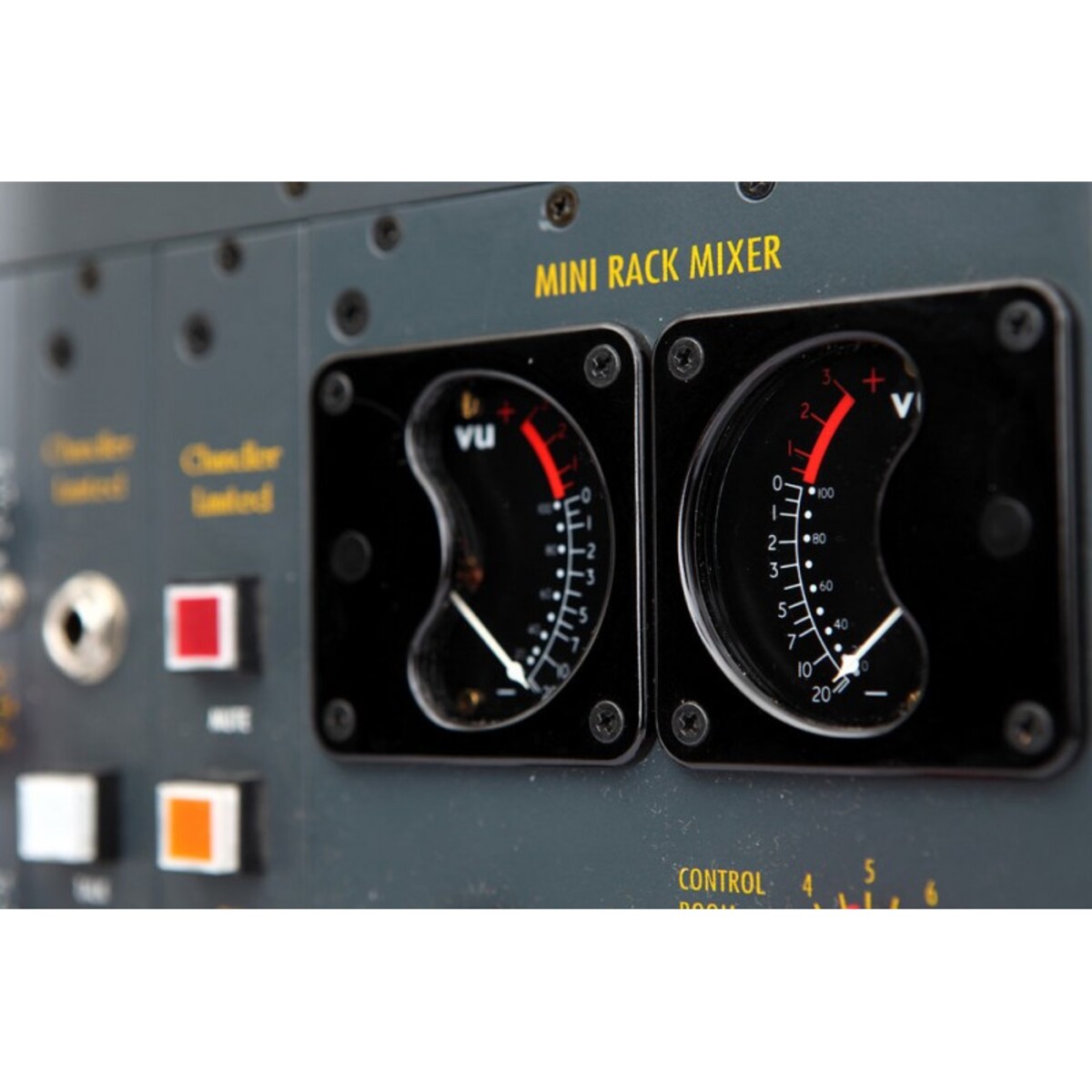 TG Rack Mixer