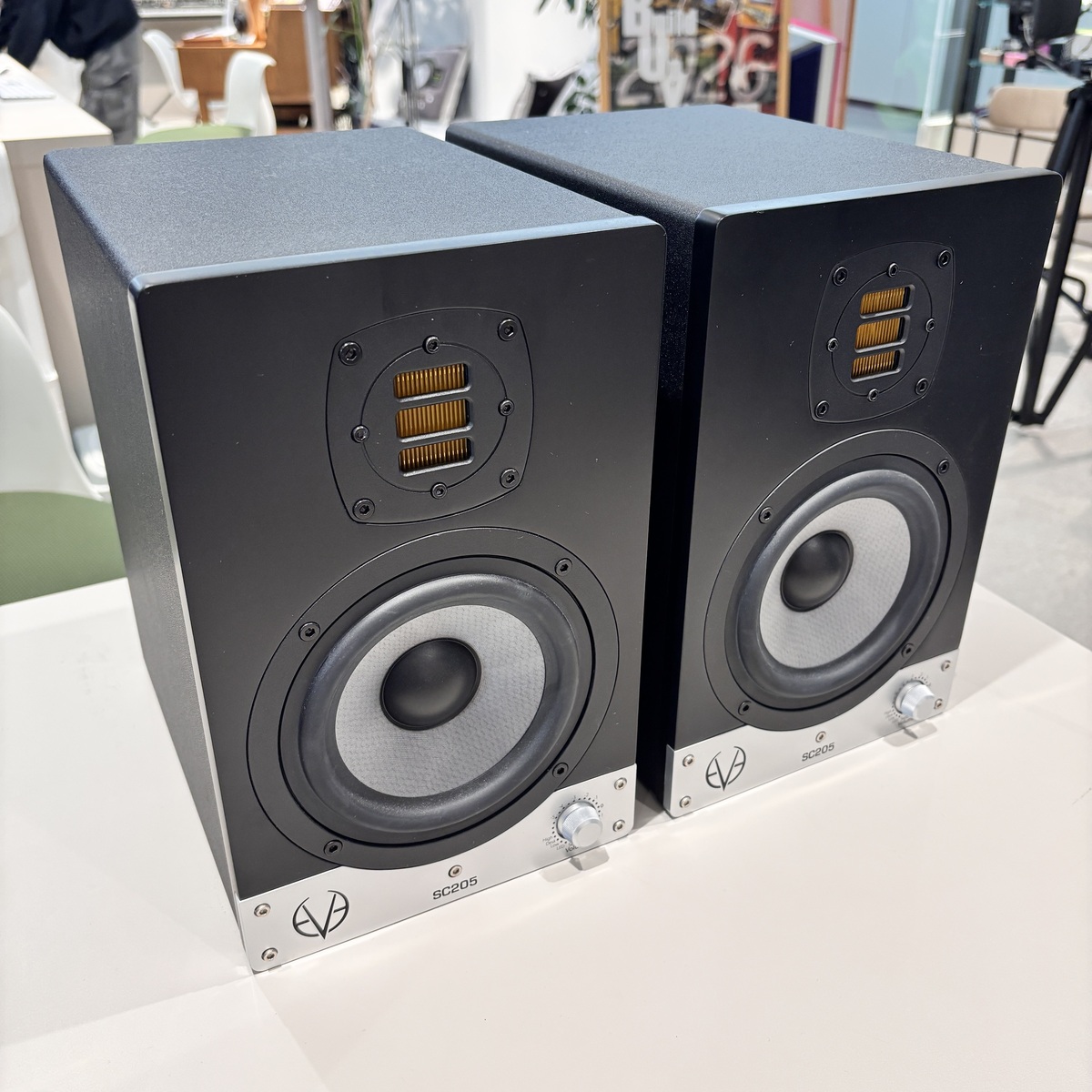 SC205 (1Pair)