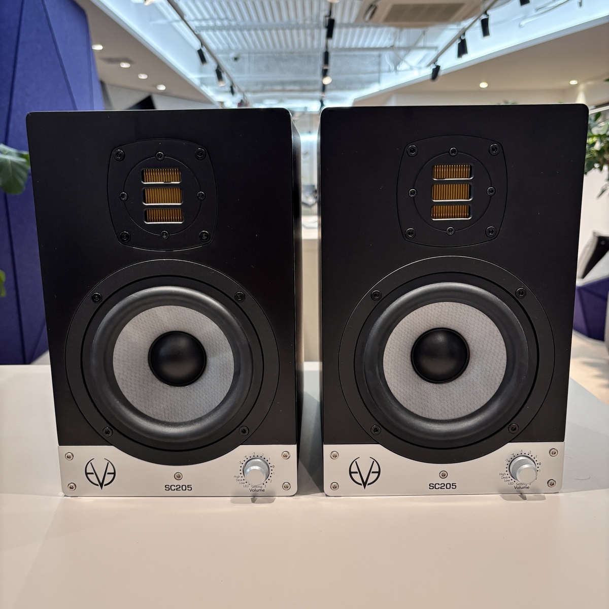 SC205 (1Pair)
