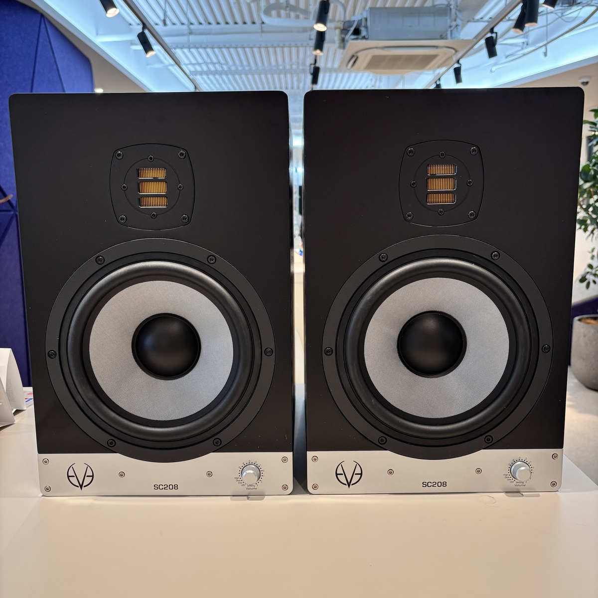 SC208 (1Pair)