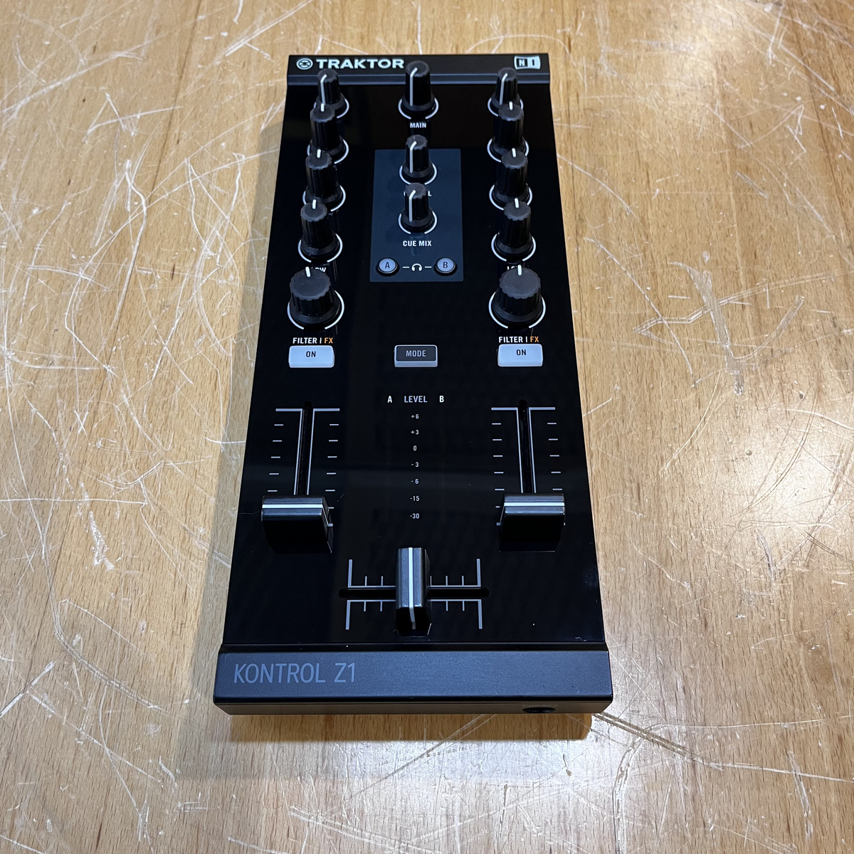 TRAKTOR KONTROL Z1