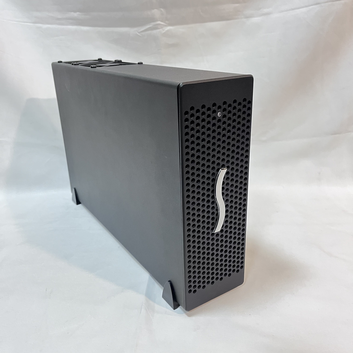 Echo Express III-D PCIe Expansion Chassis TB3 Upgrade