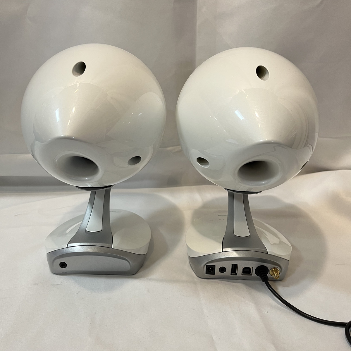 TD-M1 White(1Pair)
