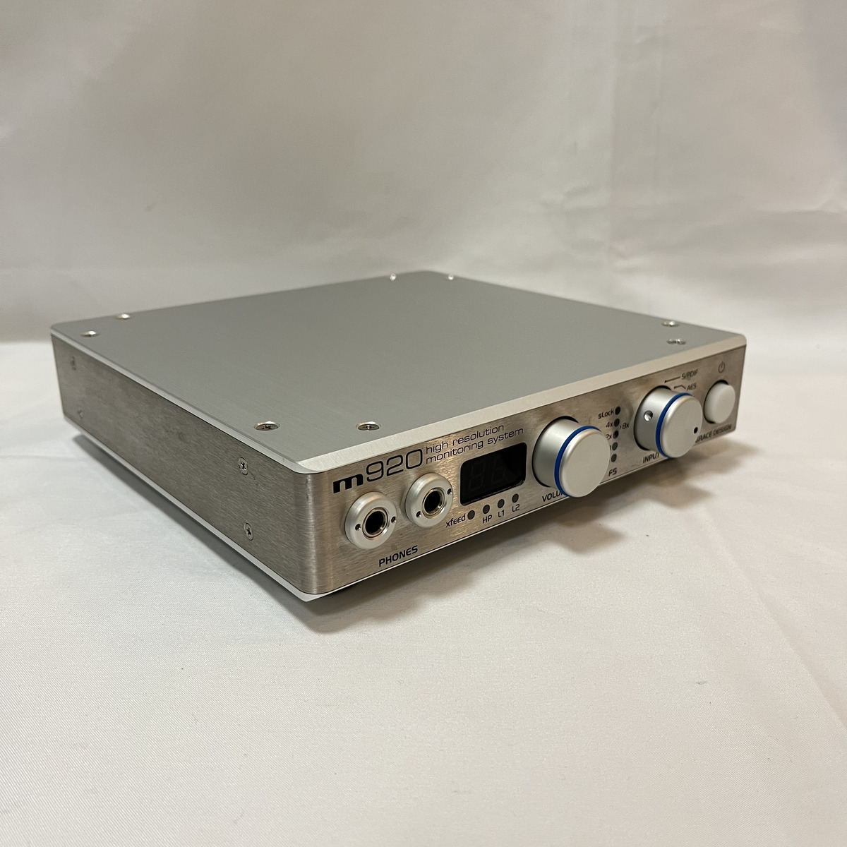 m920