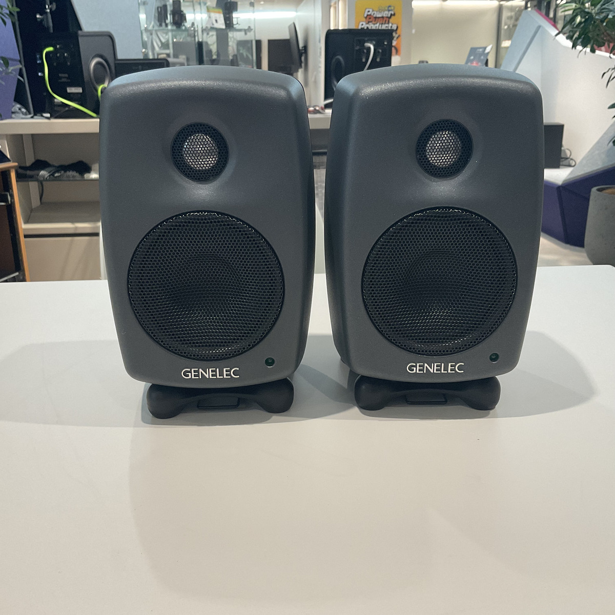 8010APM(1pair)