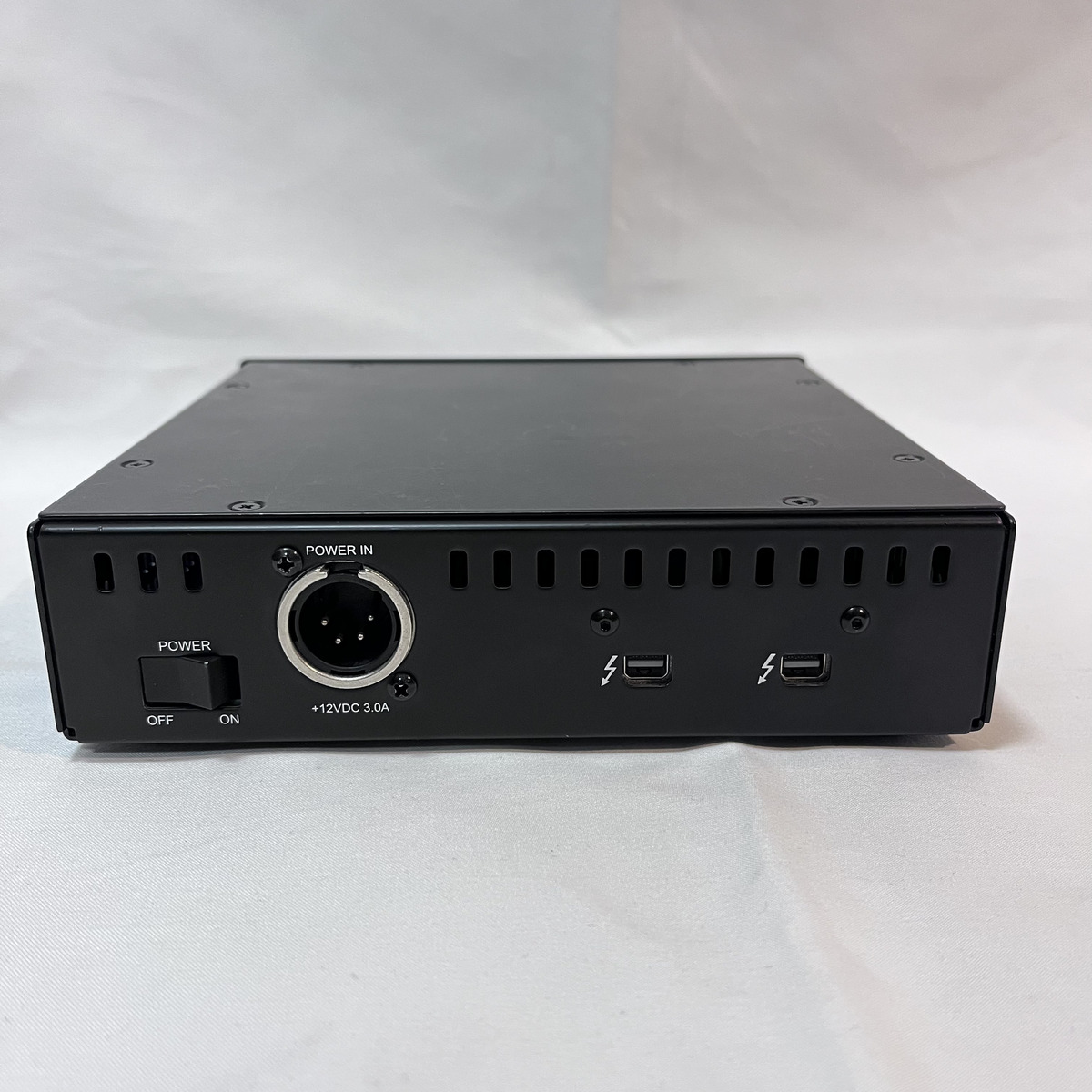 UAD-2 SATELLITE THUNDERBOLT OCTO CORE