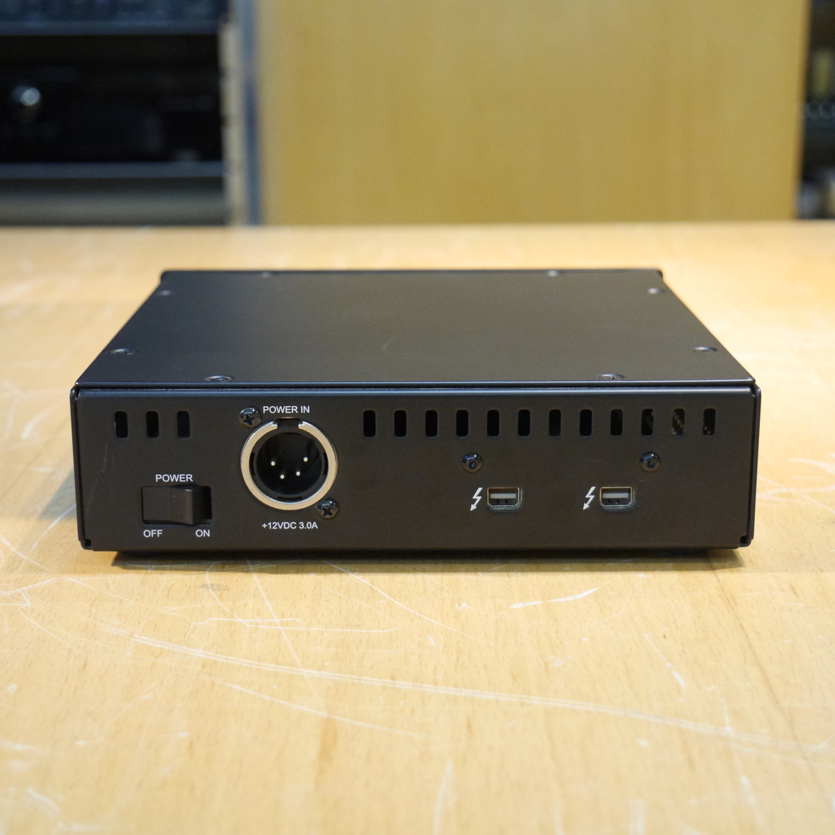 UAD-2 SATELLITE THUNDERBOLT OCTO CORE | Rock oN Line eStore UAD-2 SATELLITE THUNDERBOLT OCTO CORE | Rock oN Line eStore