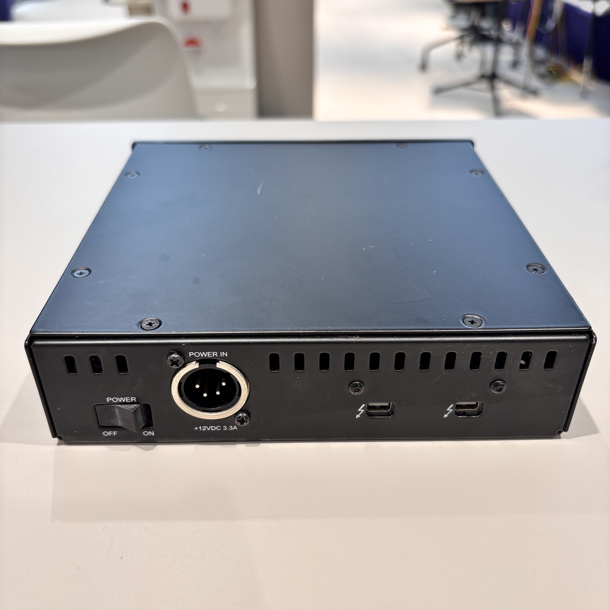 UAD-2 Satellite OCTO CORE TB2 ケーブル付 Universal Audio(ユニバーサルオーディオ) UAD-2 SATELLITE