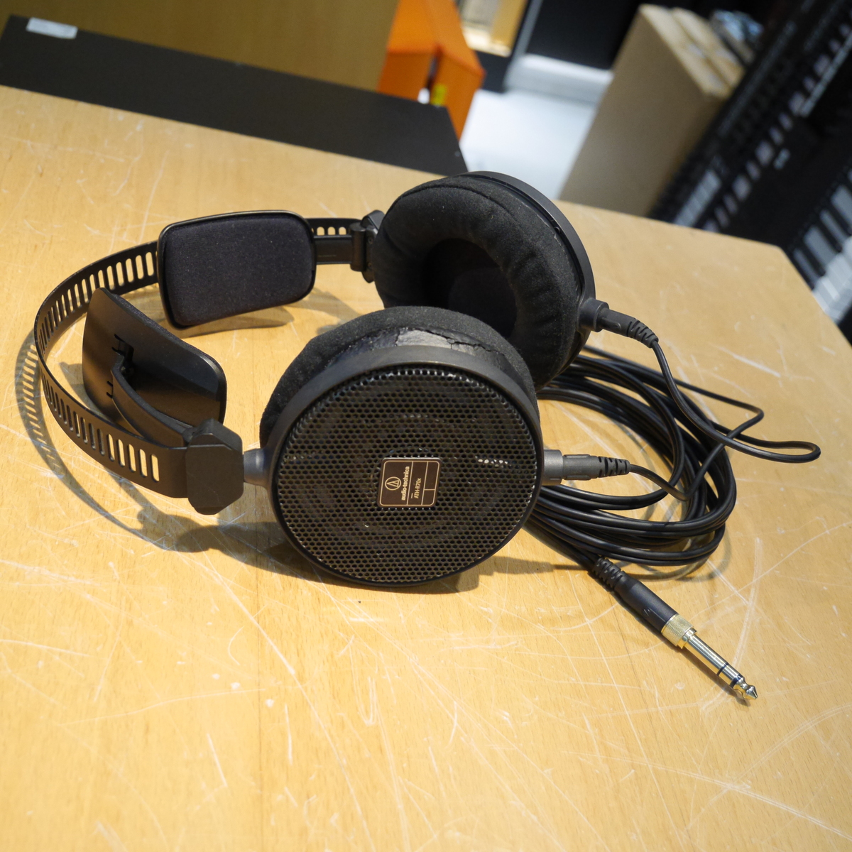 Yahoo!オークション - audio-technica ATH R70X 深 用 ロック機構付 MOGAM... オーディオテクニカ |  89％以上節約