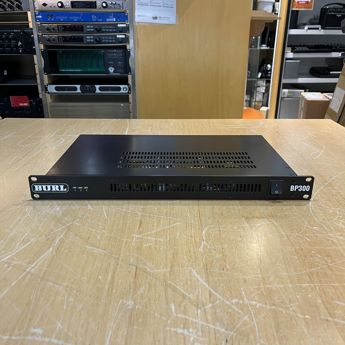 B80-BMB1 DigiLink Mothership Chassis + B80-BDA8 + B80-BDA8