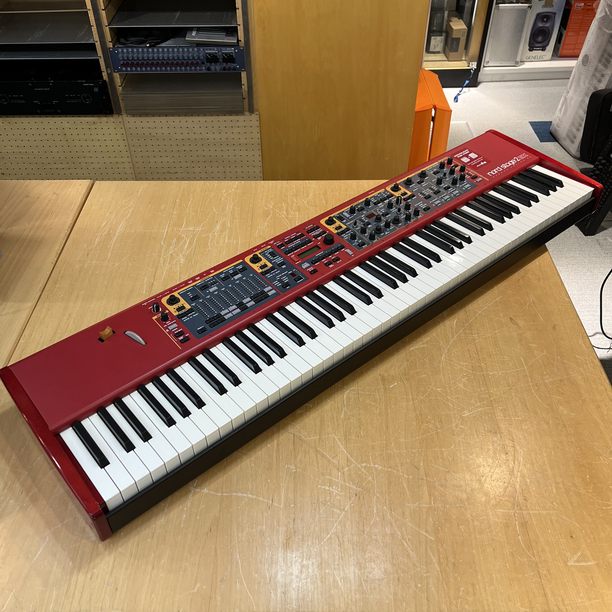 NORD STAGE 2 EX 88