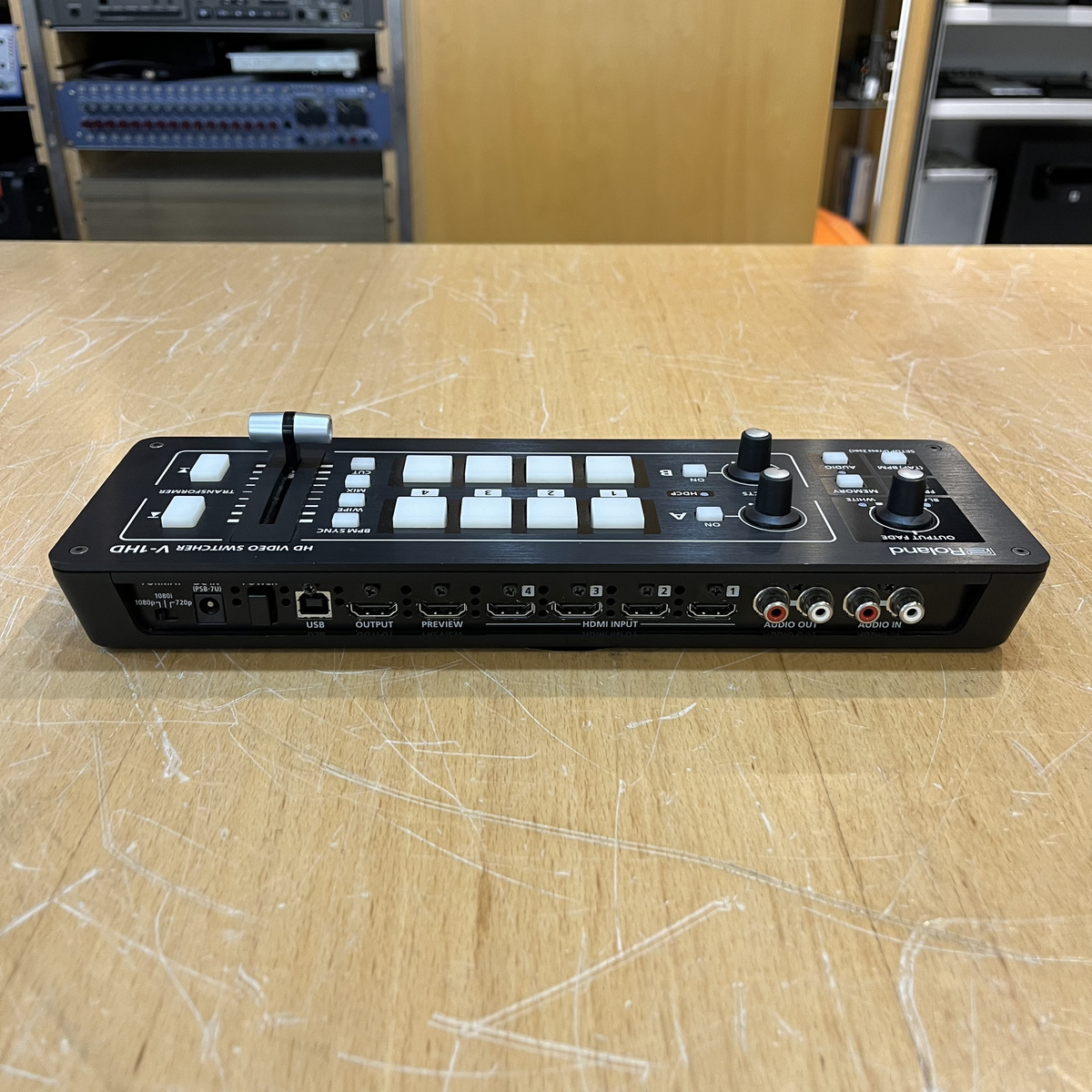 V-1HD