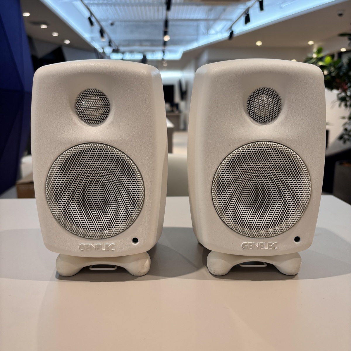 8010AWM(Pair)