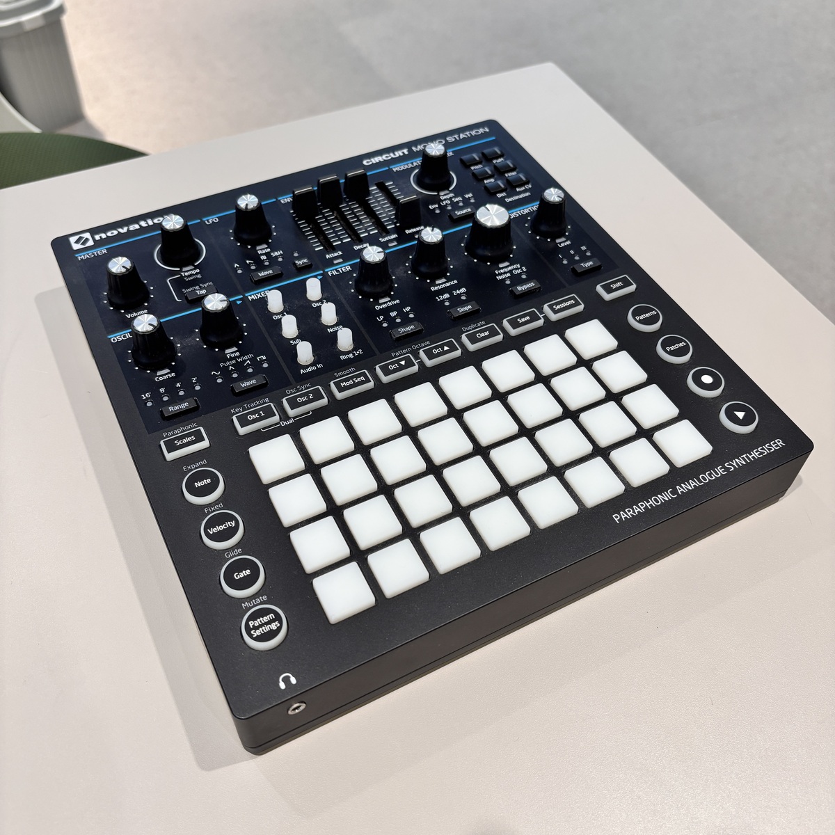 Circuit Mono Station