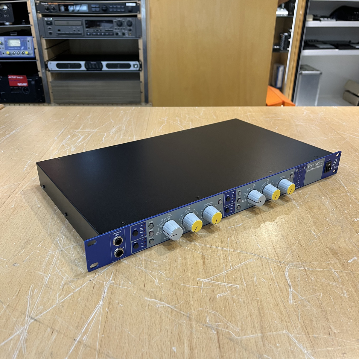 ISA Two 店頭展示機