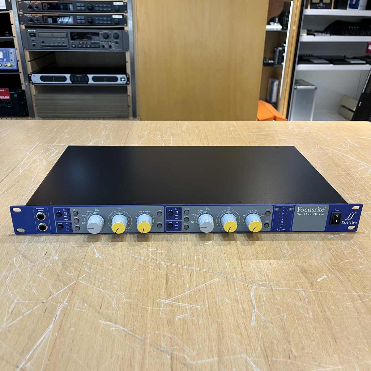 ISA Two 店頭展示機