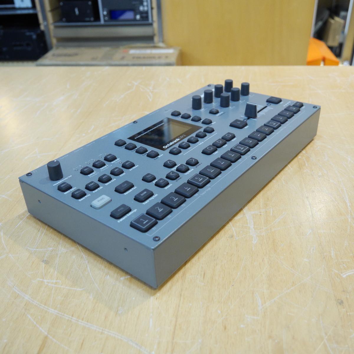 Octatrack MKII (Gray)