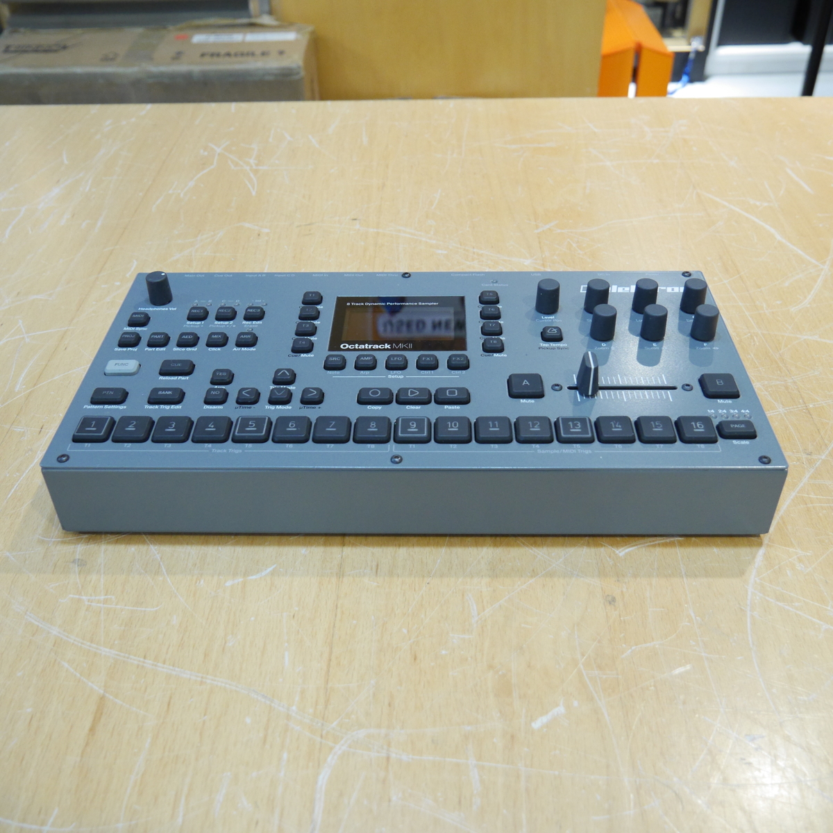 Octatrack MKII (Gray)