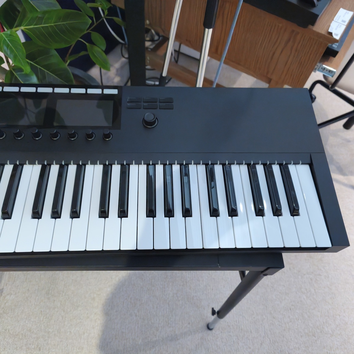KOMPLETE KONTROL S61 MK2