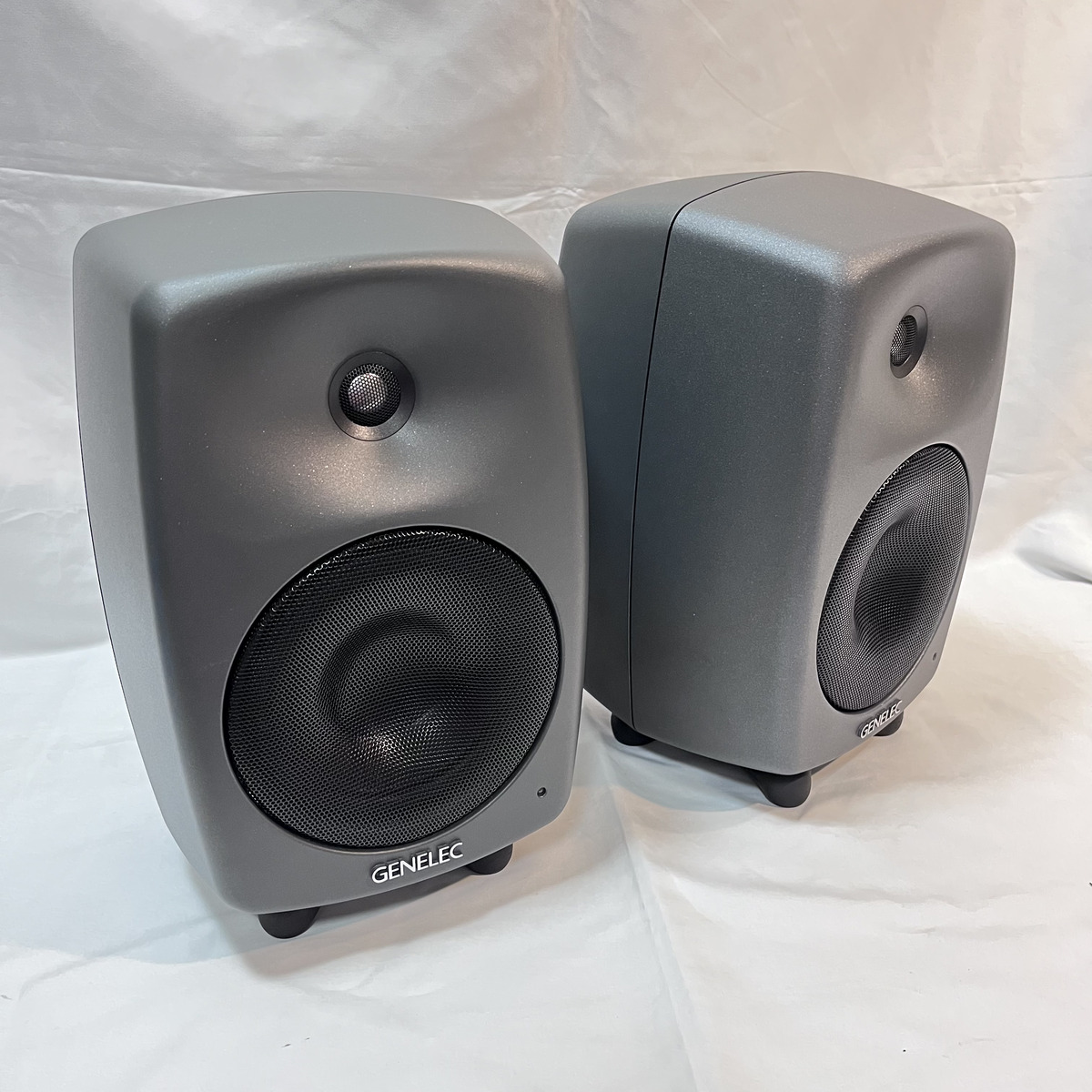 8340APM(1pair)