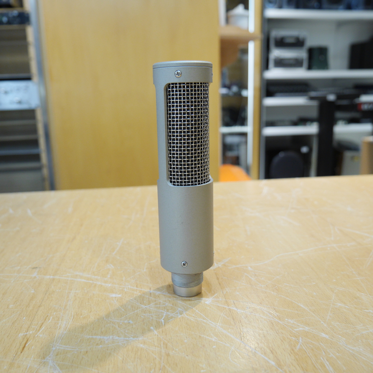 R-10