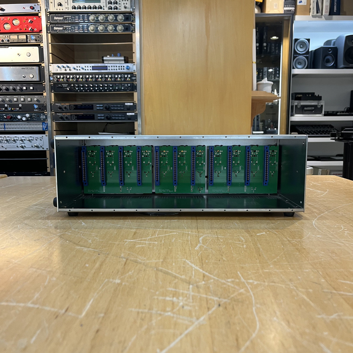 Lunch Box 11Slot+PSU
