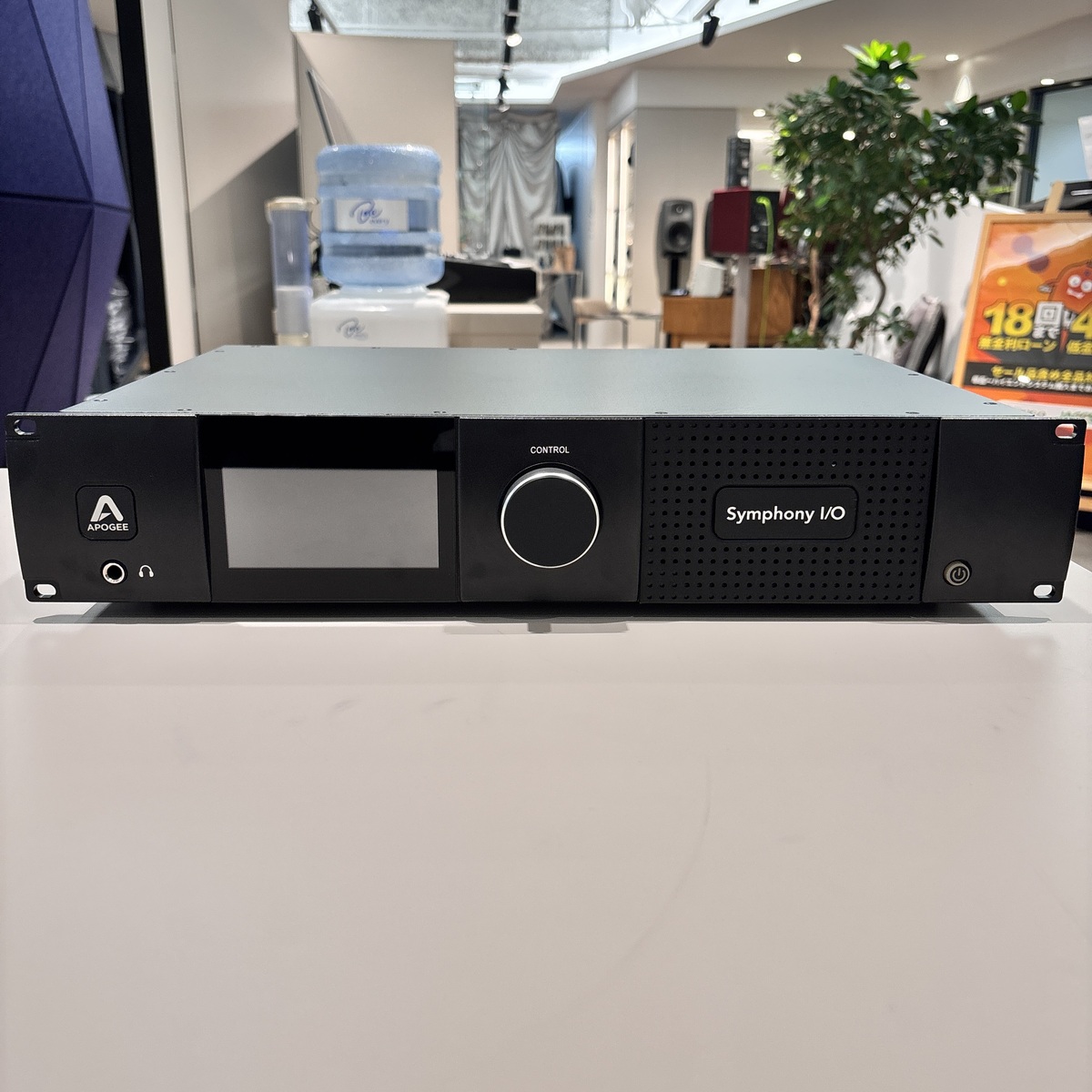 Symphony I/O MKII Thunderbolt Chassis with 2x6 SE Analog I/O + 8x8 Optical + AES I/O + 2-Ch S/PDIF