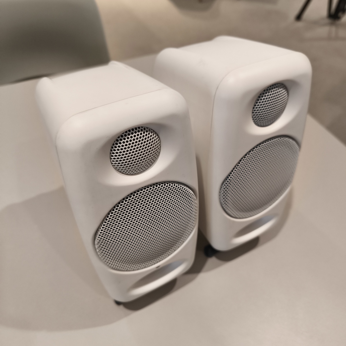 iLoud Micro Monitor White Special Edition