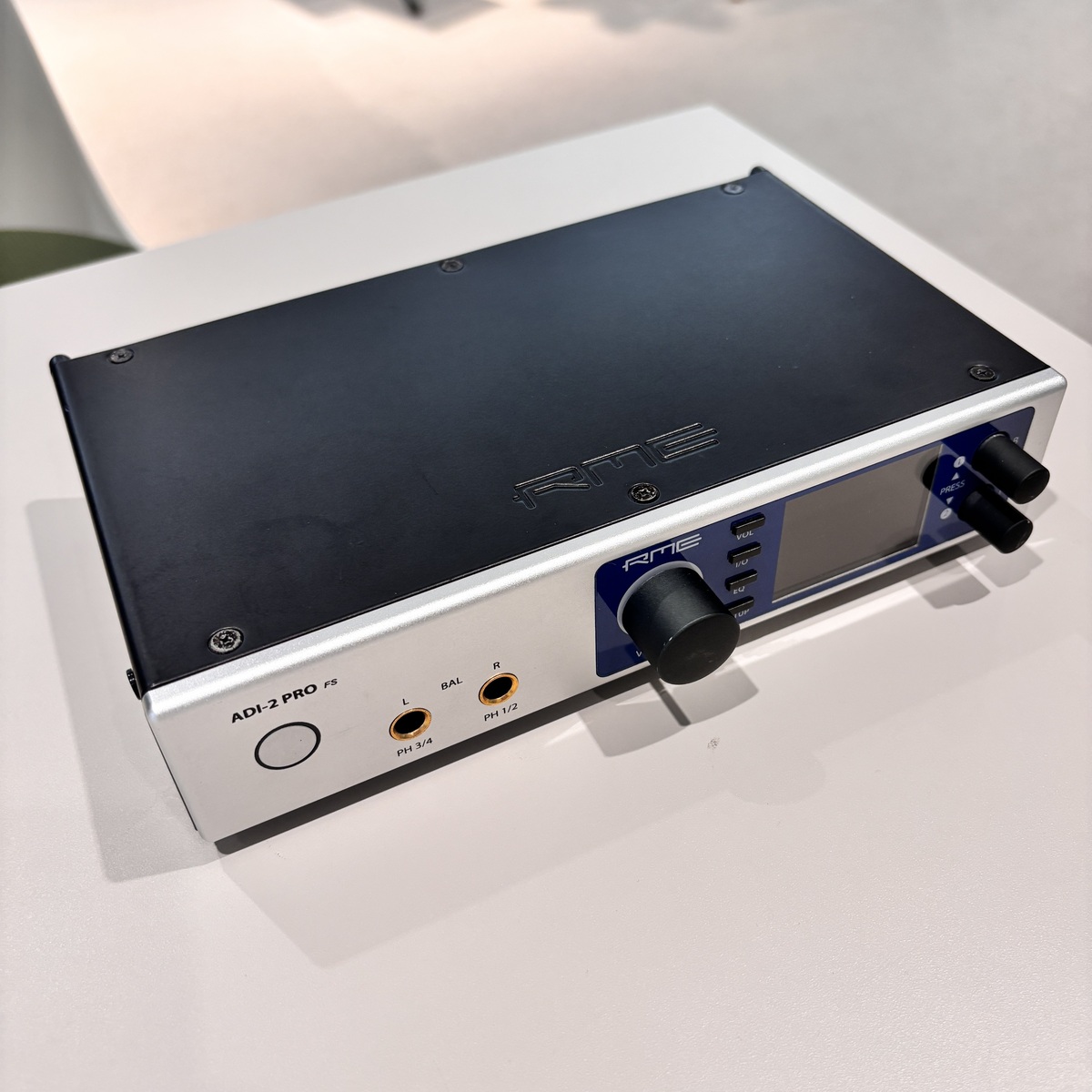 ADI-2 Pro FS