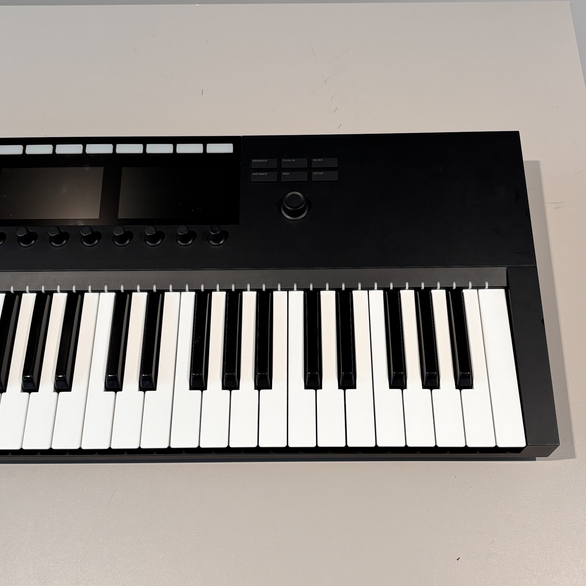 KOMPLETE KONTROL A49