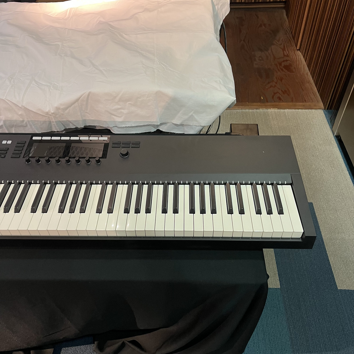 KOMPLETE KONTROL S88 MK2
