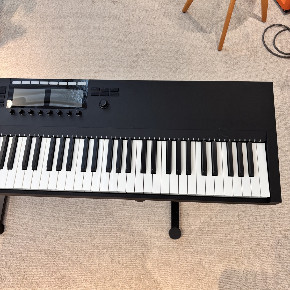 KOMPLETE KONTROL S88 MK2