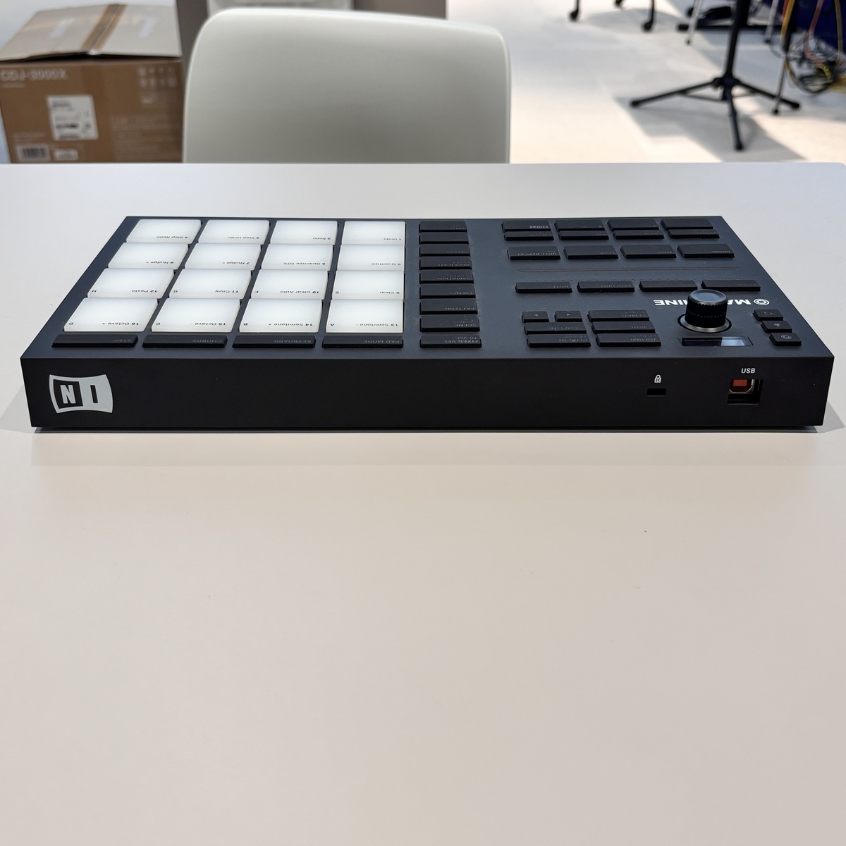 MASCHINE MIKRO MK3