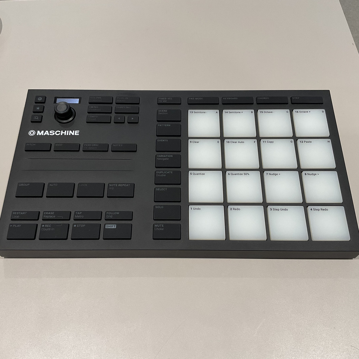 MASCHINE MIKRO MK3