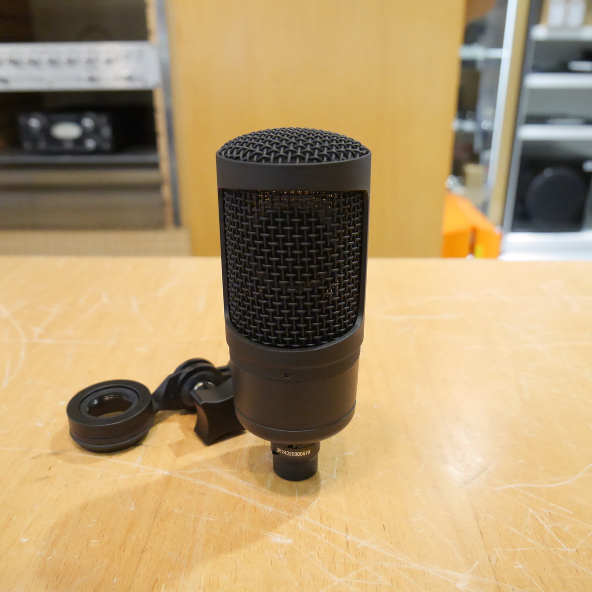 Edge Solo Modeling Mic