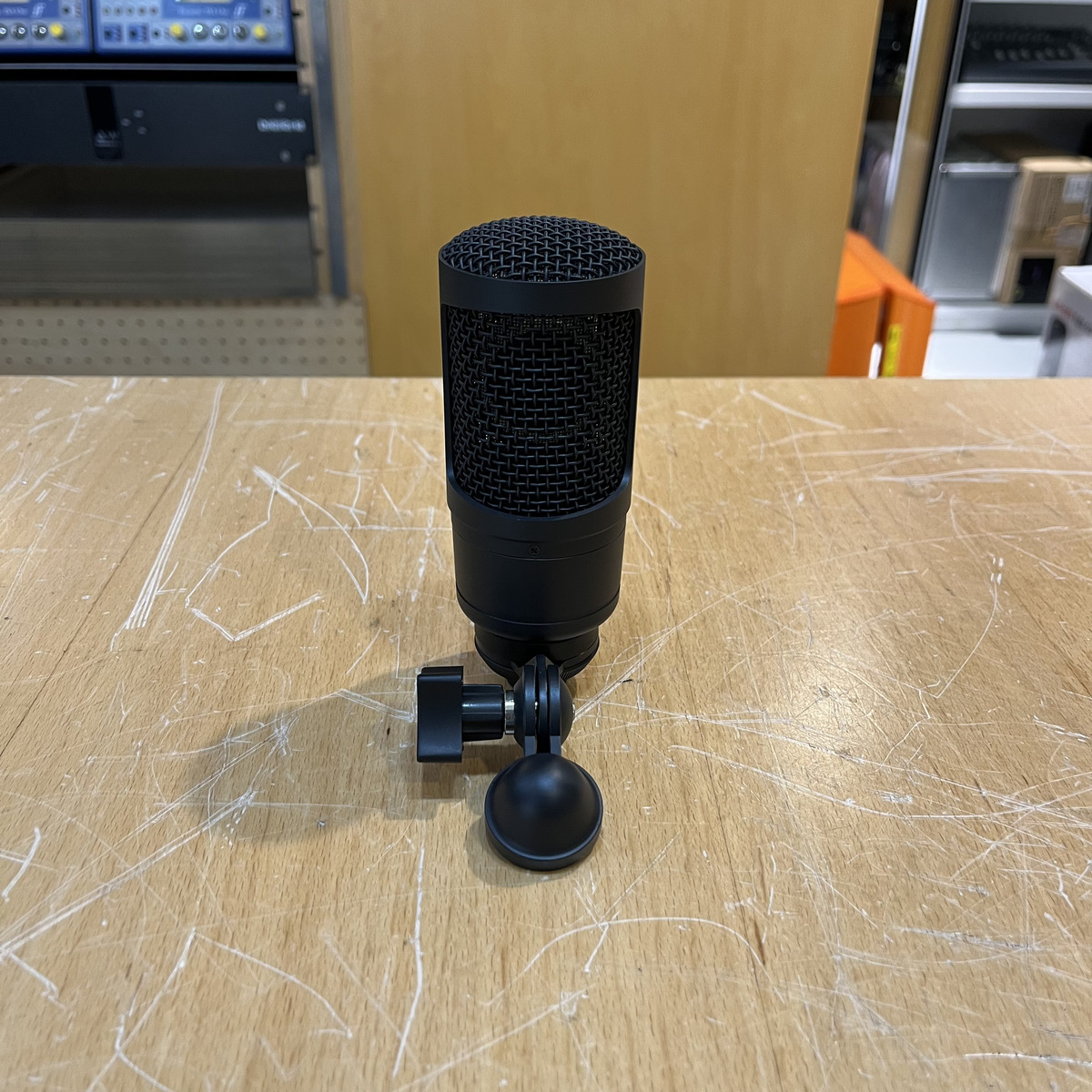 Edge Solo Modeling Mic