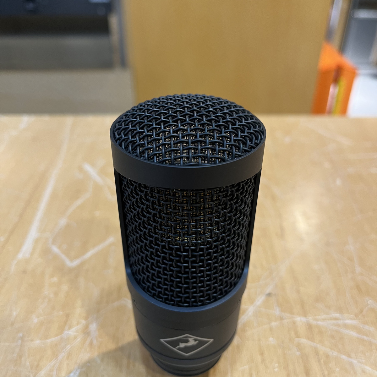 Edge Solo Modeling Mic