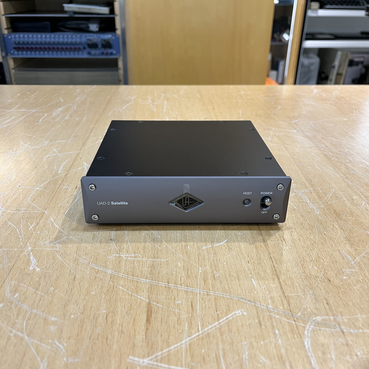 UAD satellite QUAD TB3 変換付き UNIVERSAL AUDIO UAD-2 SATELLITE TB3 QUAD CORE 安心の日本正規