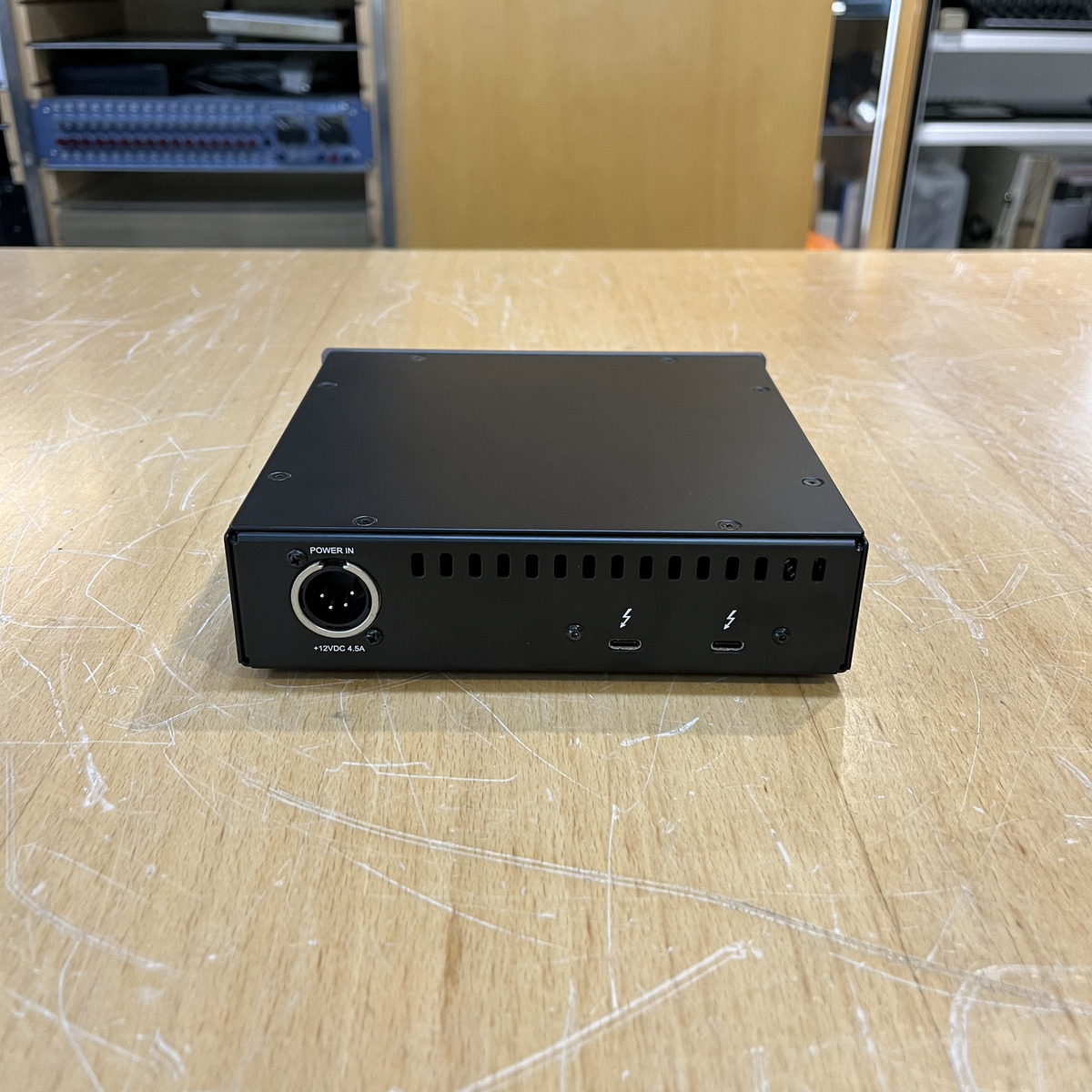【最終値下げ価格】UAD-2 Satellite TB3 Quad Core Universal Audio(ユニバーサルオーディオ) UAD-2 Satellite TB3